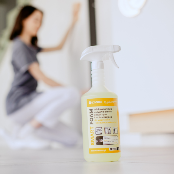 Smart foam 1L - Mocno odtłuszczająca pianka czyszcząca | Mikfol